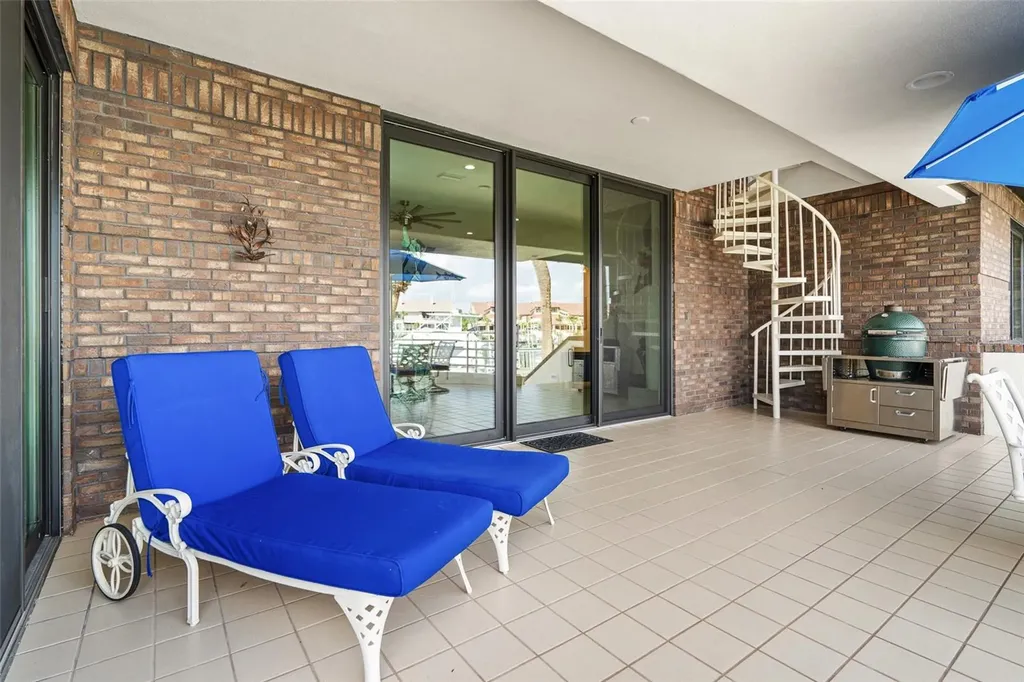 833 Ponce De Leon Drive Tierra Verde FL 33715