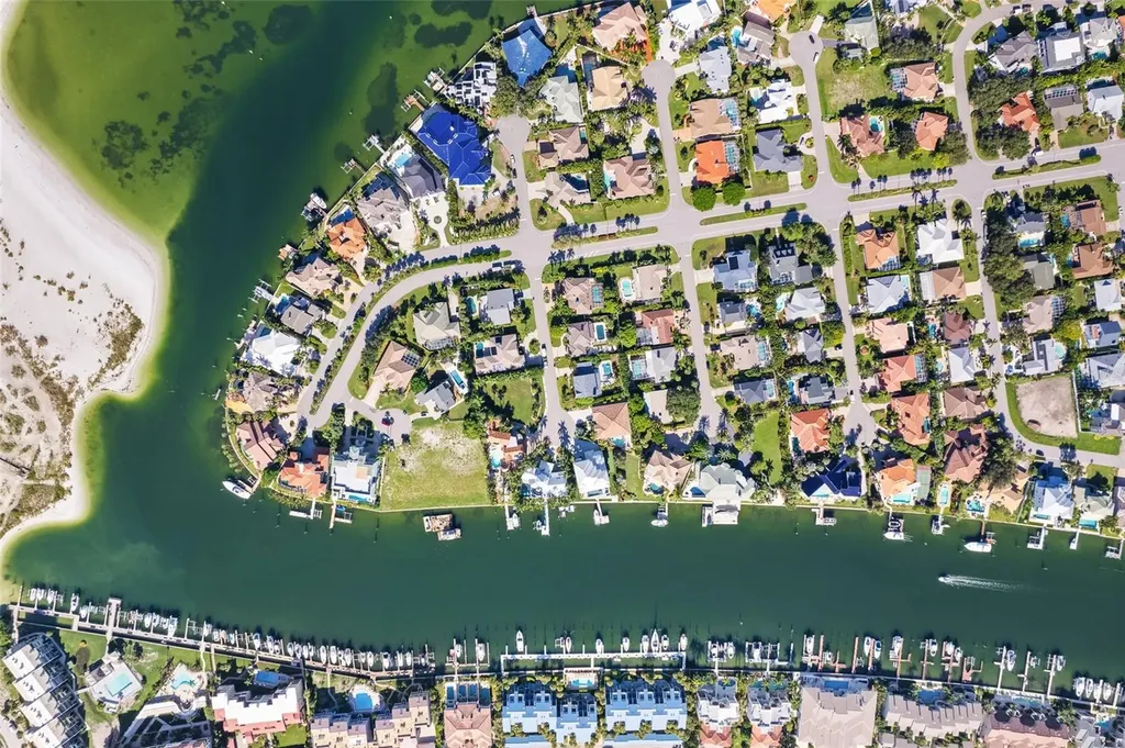 833 Ponce De Leon Drive Tierra Verde FL 33715