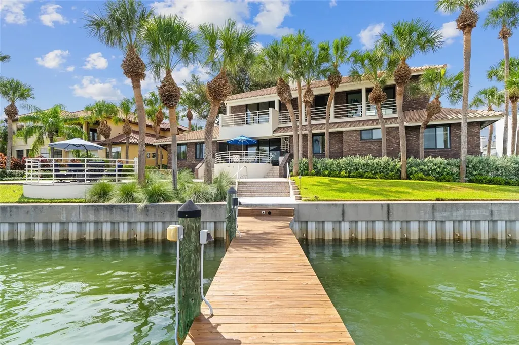 833 Ponce De Leon Drive Tierra Verde FL 33715