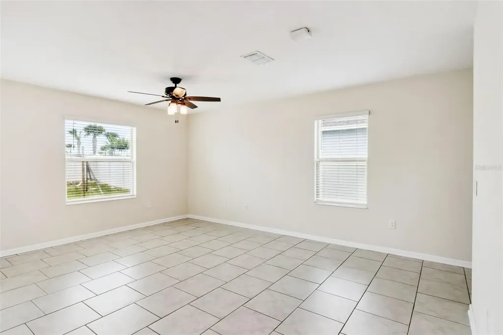 310 Citrus Pointe Drive Davenport FL 33837