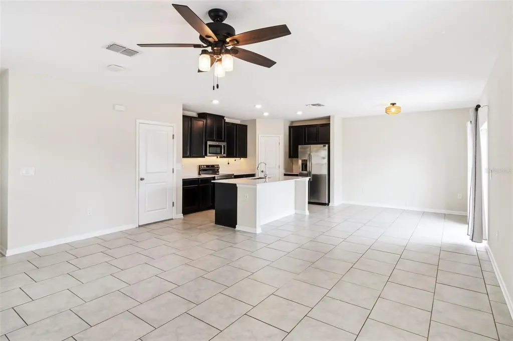 310 Citrus Pointe Drive Davenport FL 33837