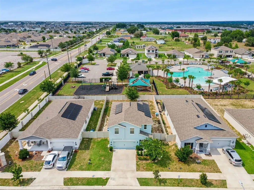 310 Citrus Pointe Drive Davenport FL 33837