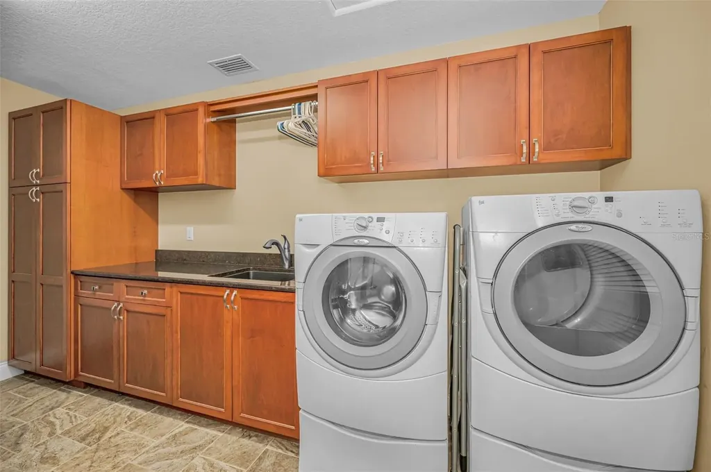 1201 81st Street S St Petersburg FL 33707
