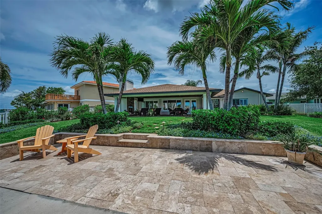 1201 81st Street S St Petersburg FL 33707
