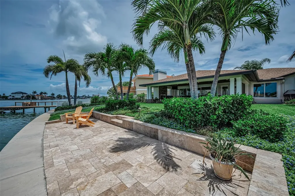 1201 81st Street S St Petersburg FL 33707