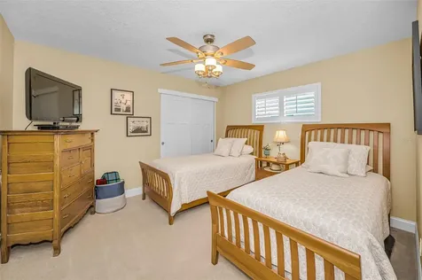 1201 81st Street S St Petersburg FL 33707