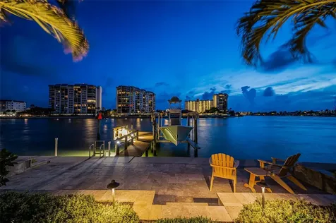 1201 81st Street S St Petersburg FL 33707