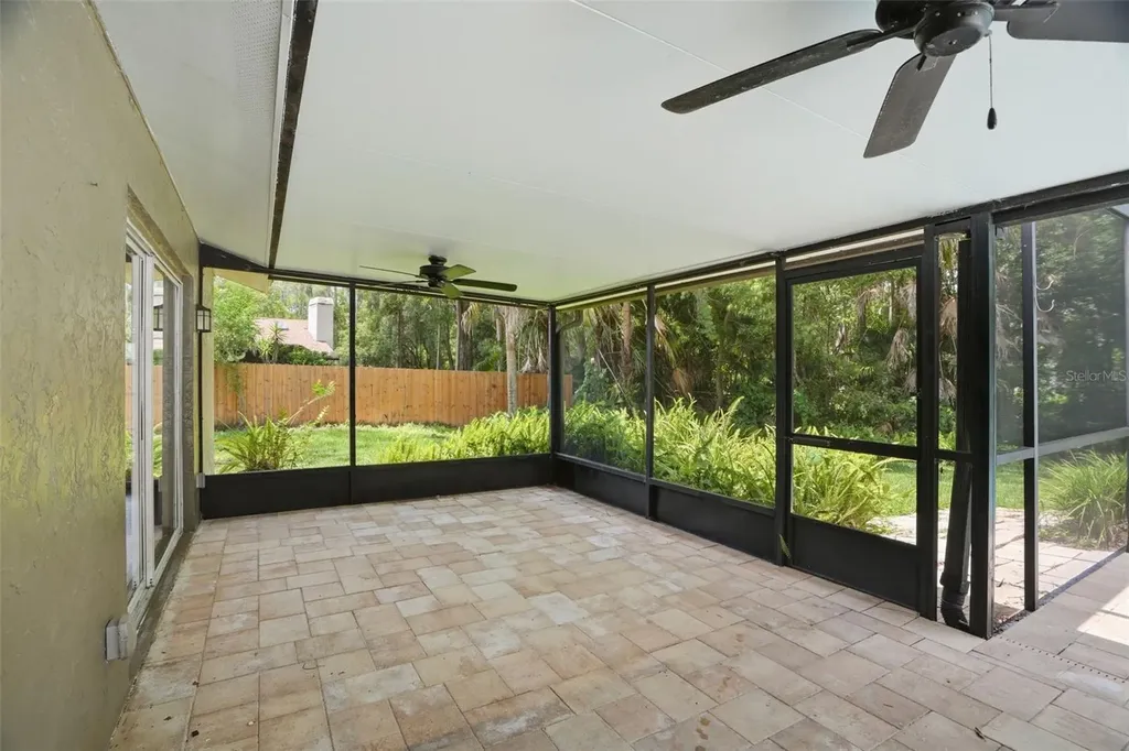 16706 Vallely Drive Tampa FL 33618