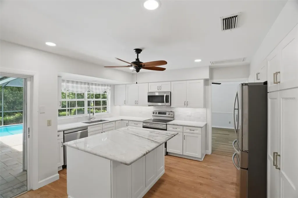 16706 Vallely Drive Tampa FL 33618