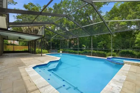16706 Vallely Drive Tampa FL 33618