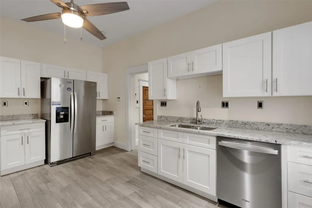 833/835 Johnson Avenue Lakeland FL 33801