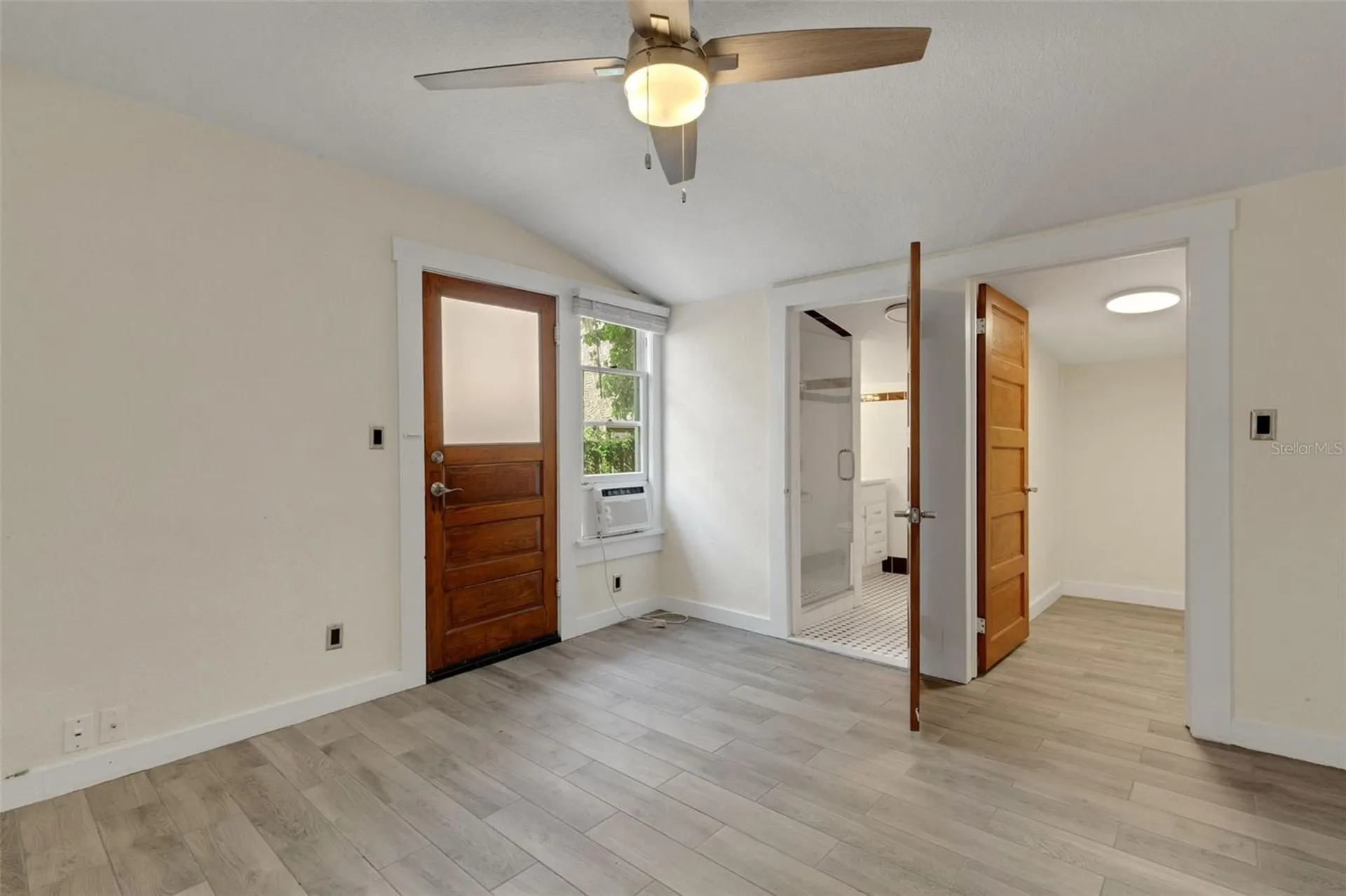 833/835 Johnson Avenue Lakeland FL 33801
