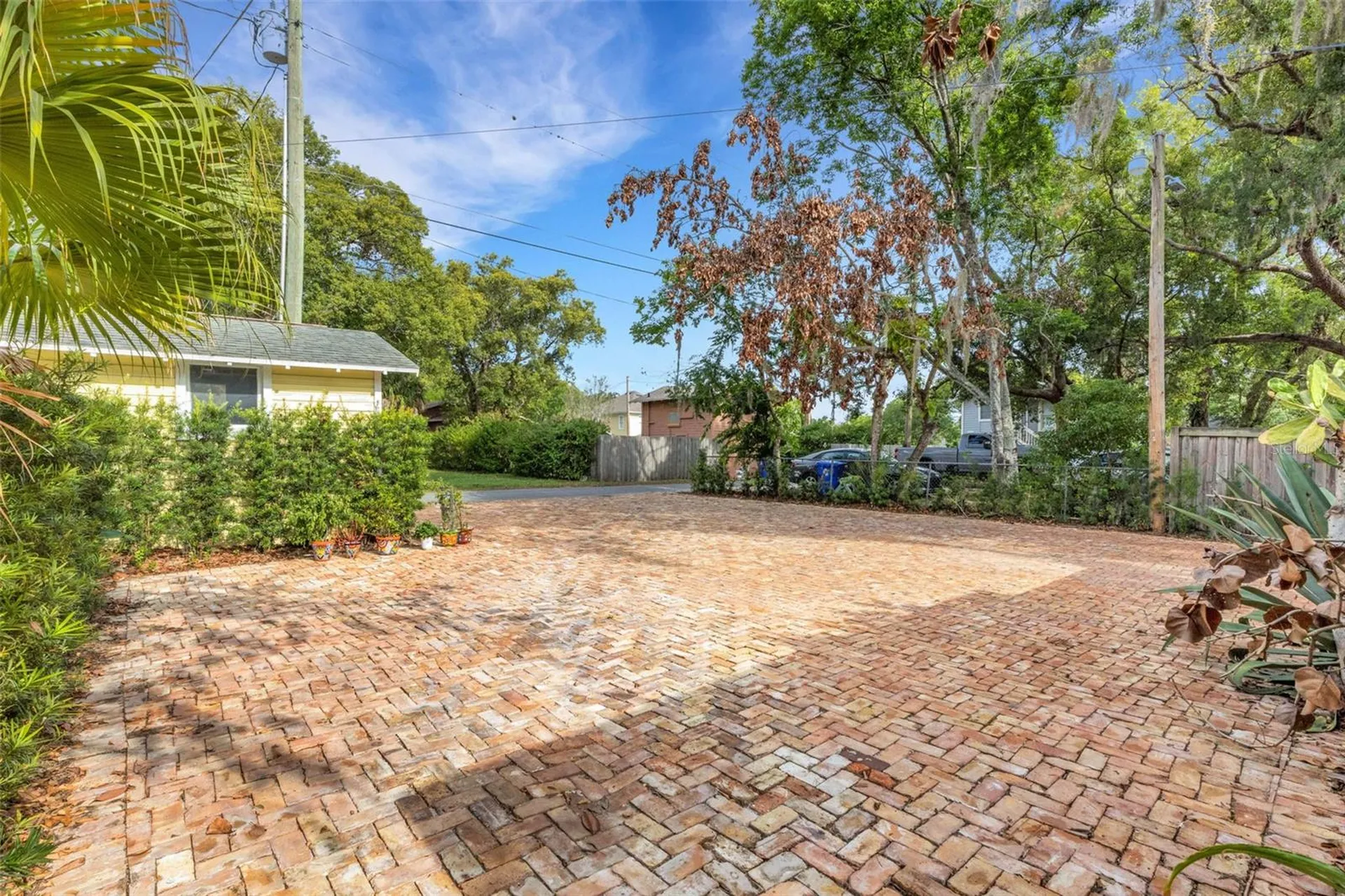833/835 Johnson Avenue Lakeland FL 33801