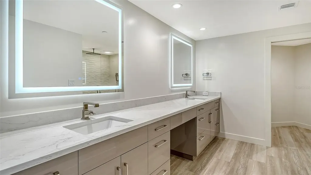 1211 Gulf Of Mexico Drive Longboat Key FL 34228