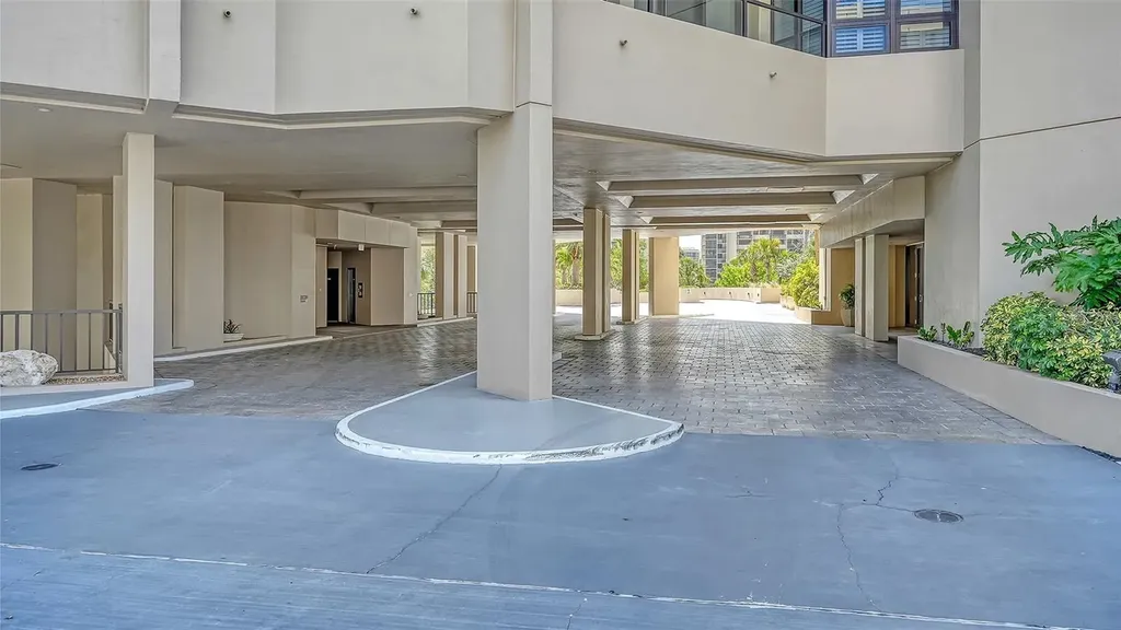 1211 Gulf Of Mexico Drive Longboat Key FL 34228