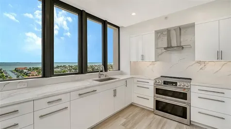 1211 Gulf Of Mexico Drive Longboat Key FL 34228
