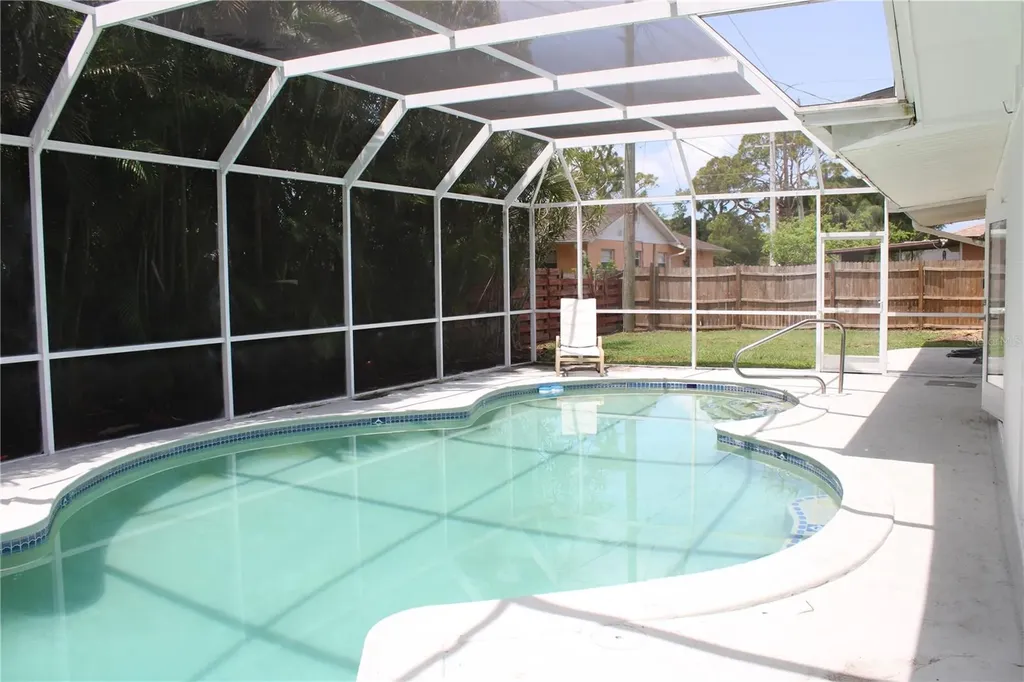 4215 18th Avenue Drive W Bradenton FL 34205