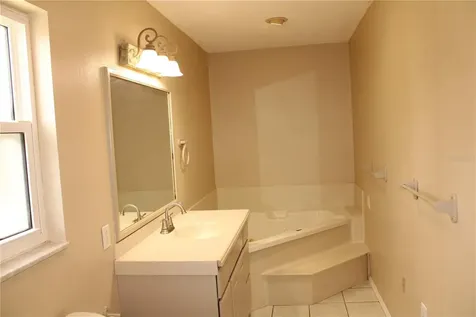 4215 18th Avenue Drive W Bradenton FL 34205