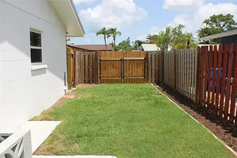 4215 18th Avenue Drive W Bradenton FL 34205