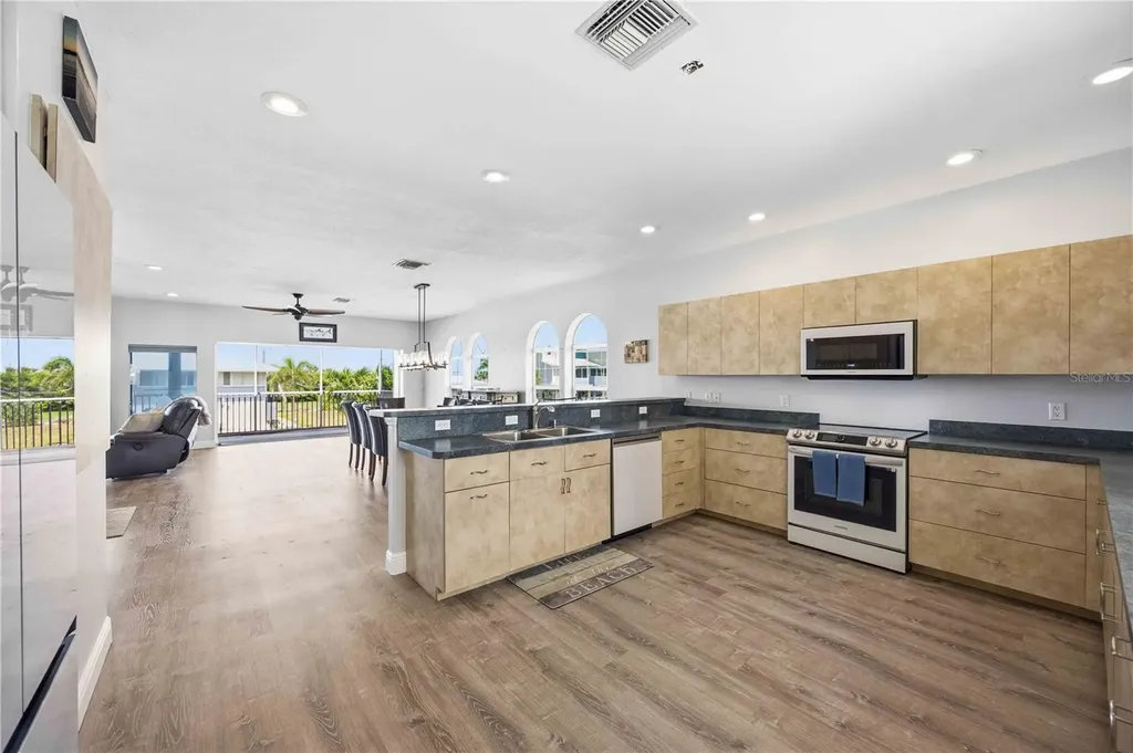 10460 Marion Street Englewood FL 34224