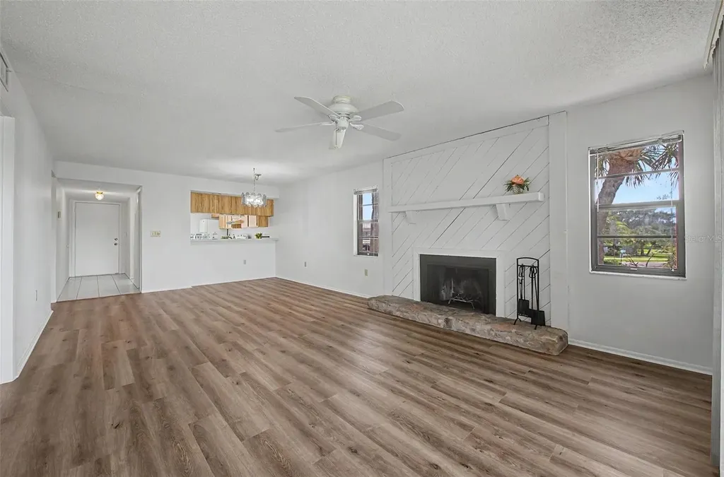 202 Mary Drive Oldsmar FL 34677