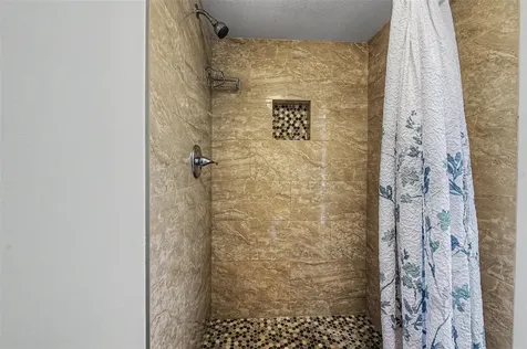202 Mary Drive Oldsmar FL 34677