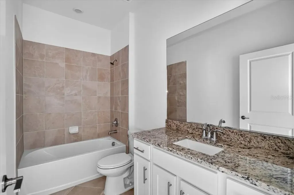 5316 Crystal Harbor Cove Bradenton FL 34211