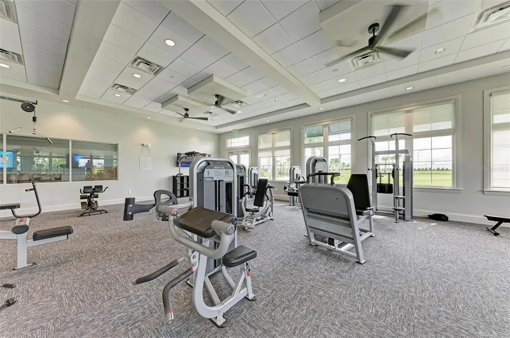 5316 Crystal Harbor Cove Bradenton FL 34211