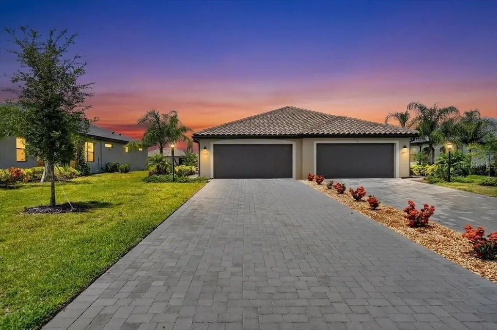 5316 Crystal Harbor Cove Bradenton FL 34211
