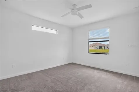 5316 Crystal Harbor Cove Bradenton FL 34211