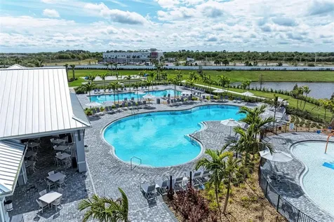 5316 Crystal Harbor Cove Bradenton FL 34211