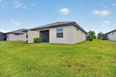 5316 Crystal Harbor Cove Bradenton FL 34211
