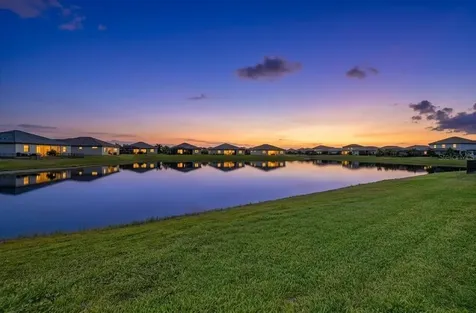 5316 Crystal Harbor Cove Bradenton FL 34211