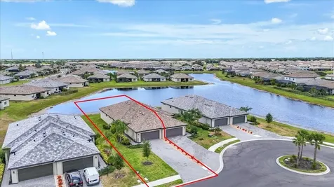 5316 Crystal Harbor Cove Bradenton FL 34211