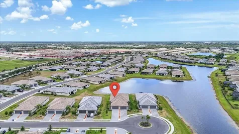 5316 Crystal Harbor Cove Bradenton FL 34211