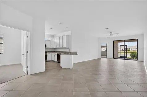 5316 Crystal Harbor Cove Bradenton FL 34211