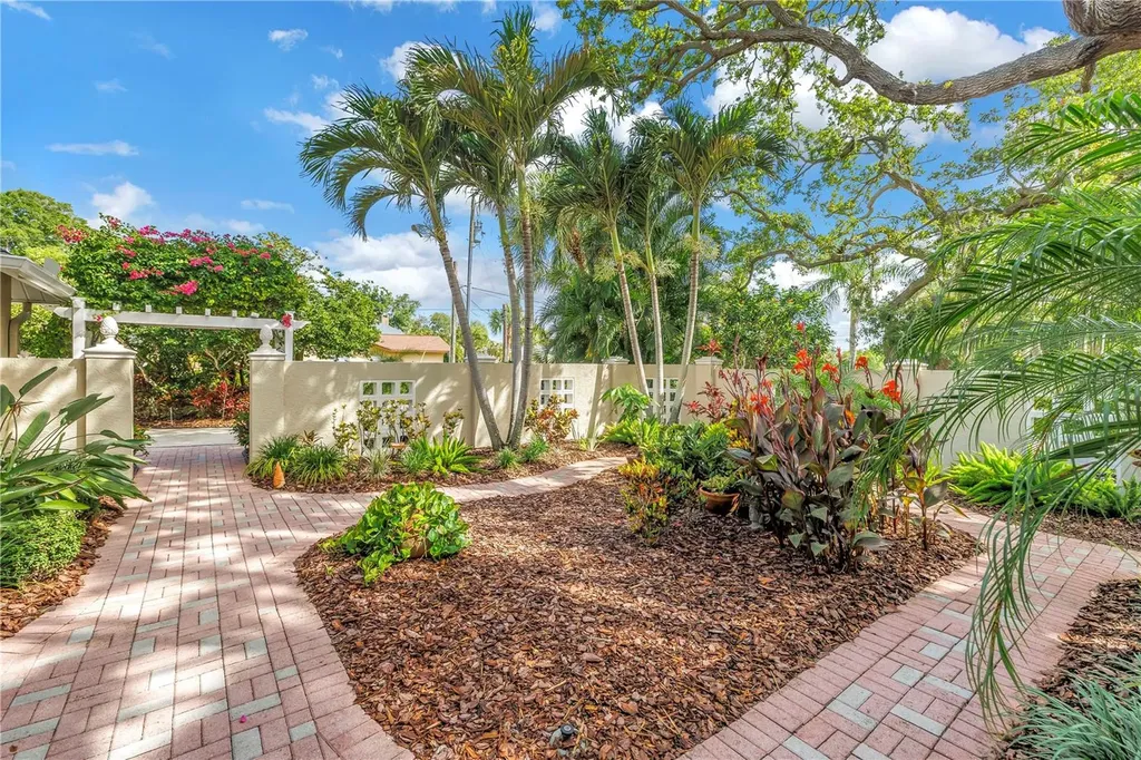 2269 Kent Drive Largo FL 33774
