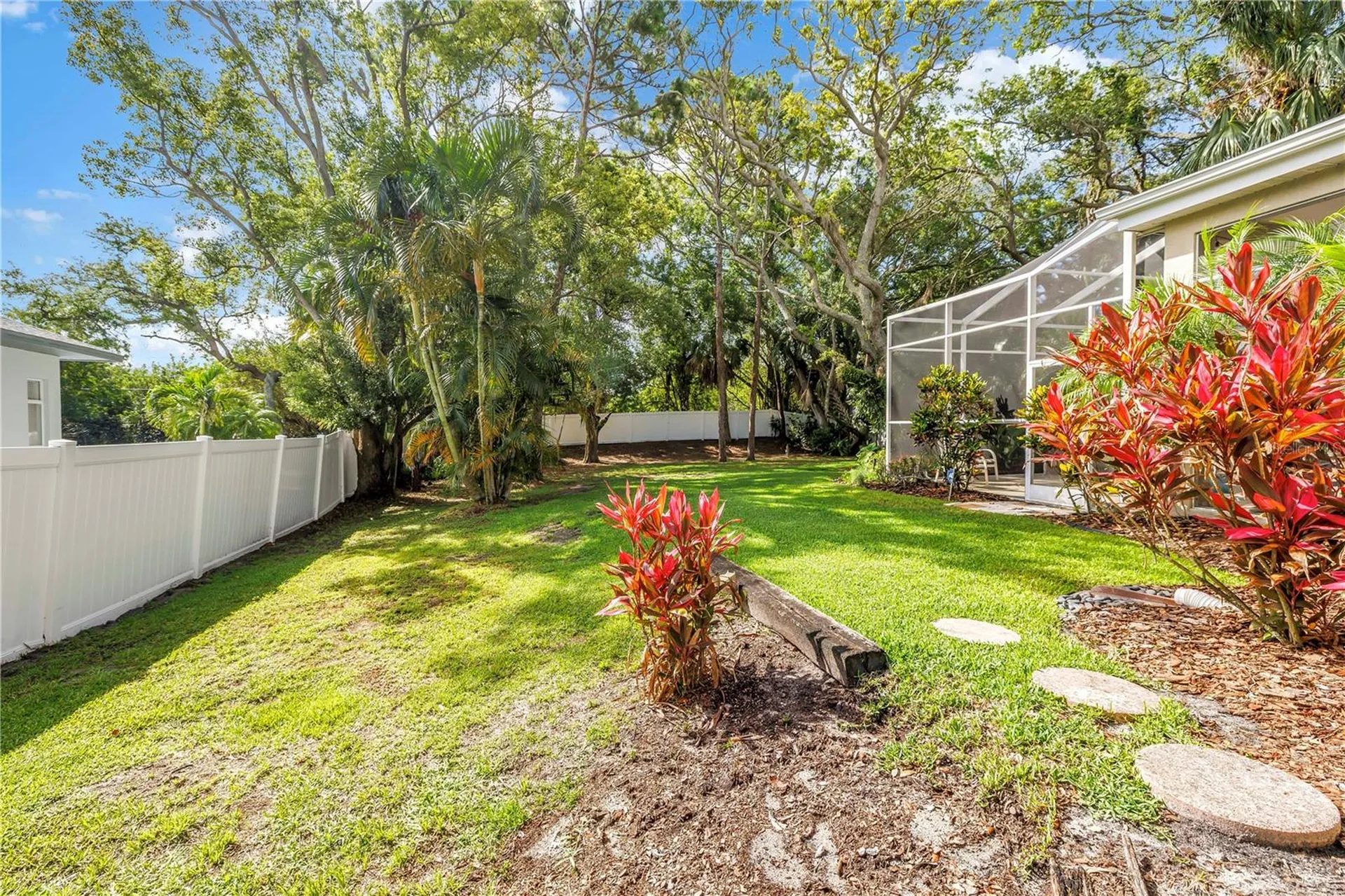 2269 Kent Drive Largo FL 33774
