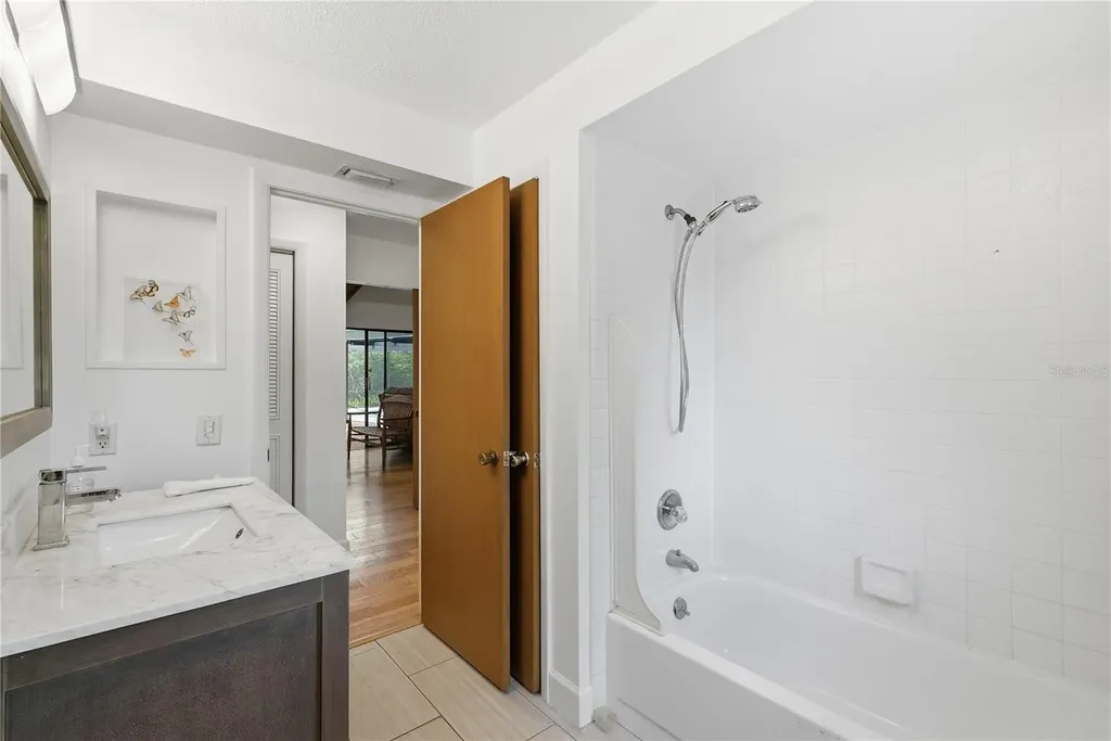 3705 NW 25th Avenue Gainesville FL 32605