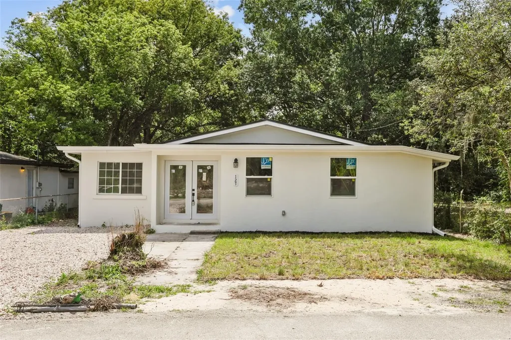 127 Leon Street Altamonte Springs FL 32701