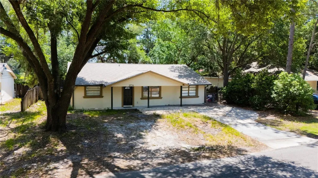 39736 Meadowood Loop Zephyrhills FL 33542
