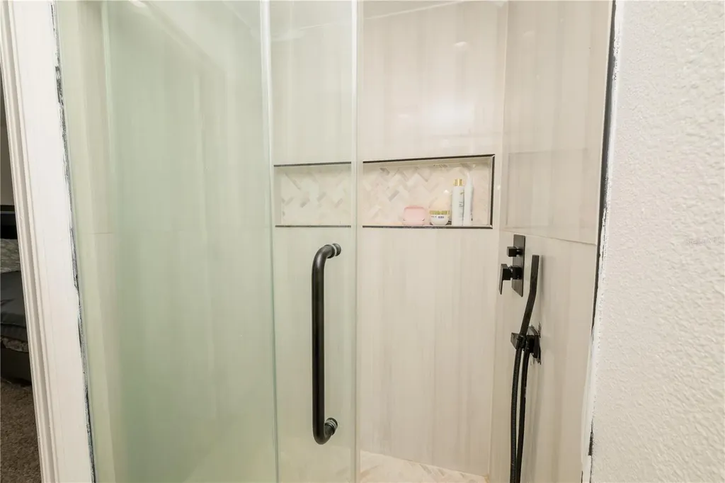 39736 Meadowood Loop Zephyrhills FL 33542