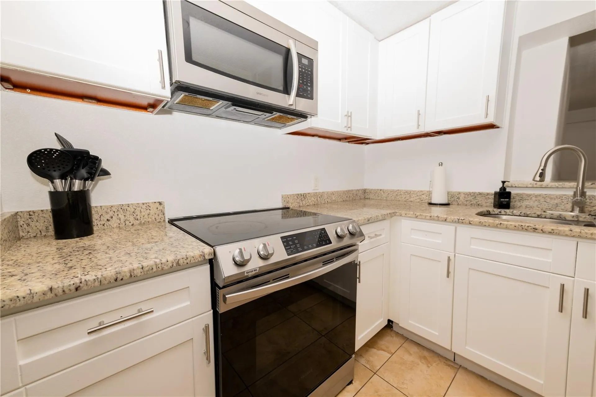 39736 Meadowood Loop Zephyrhills FL 33542