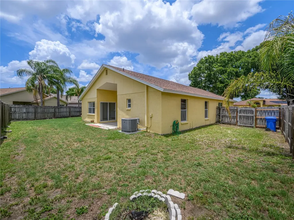 1407 Wakefield Drive Brandon FL 33511