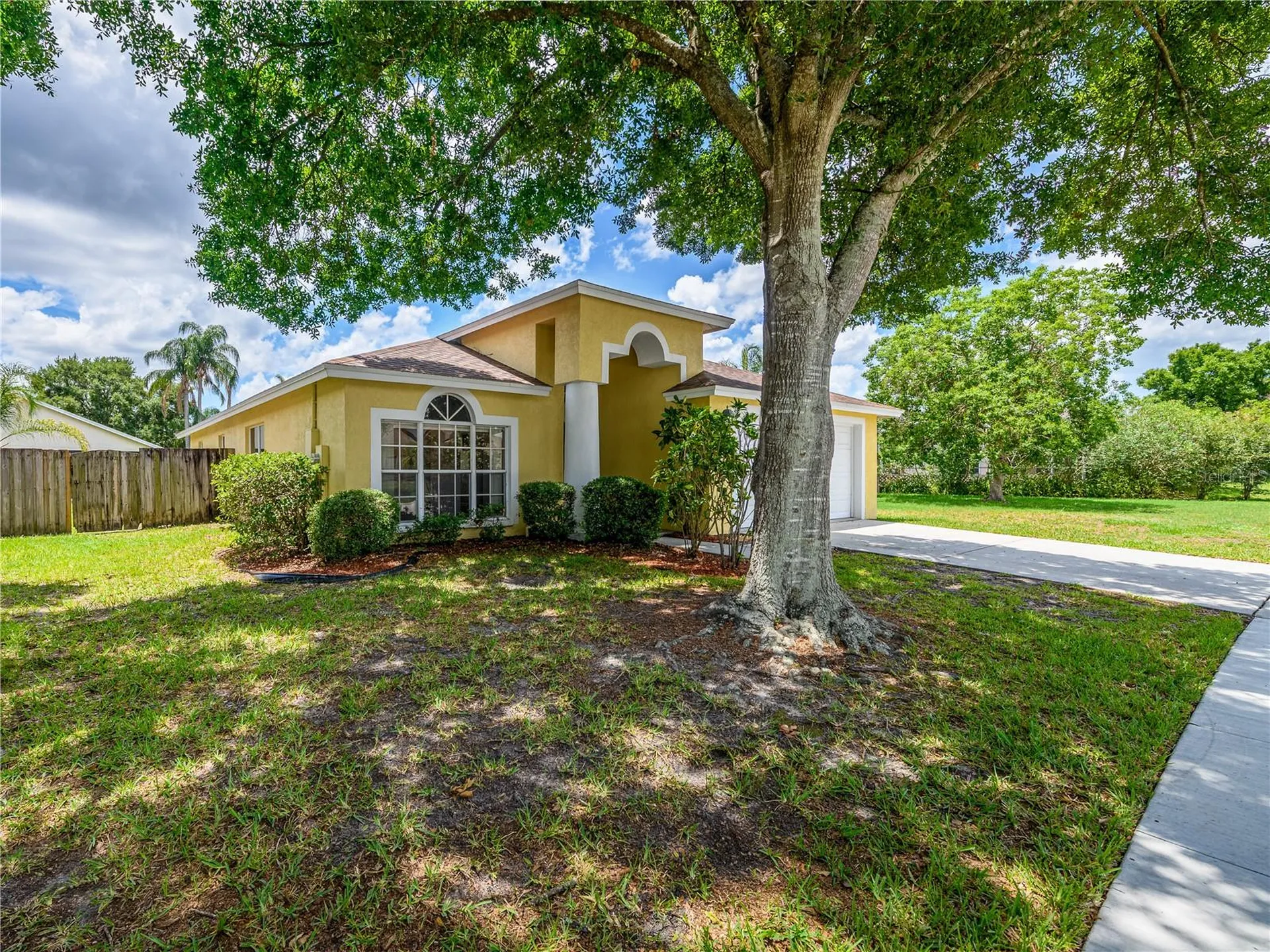 1407 Wakefield Drive Brandon FL 33511