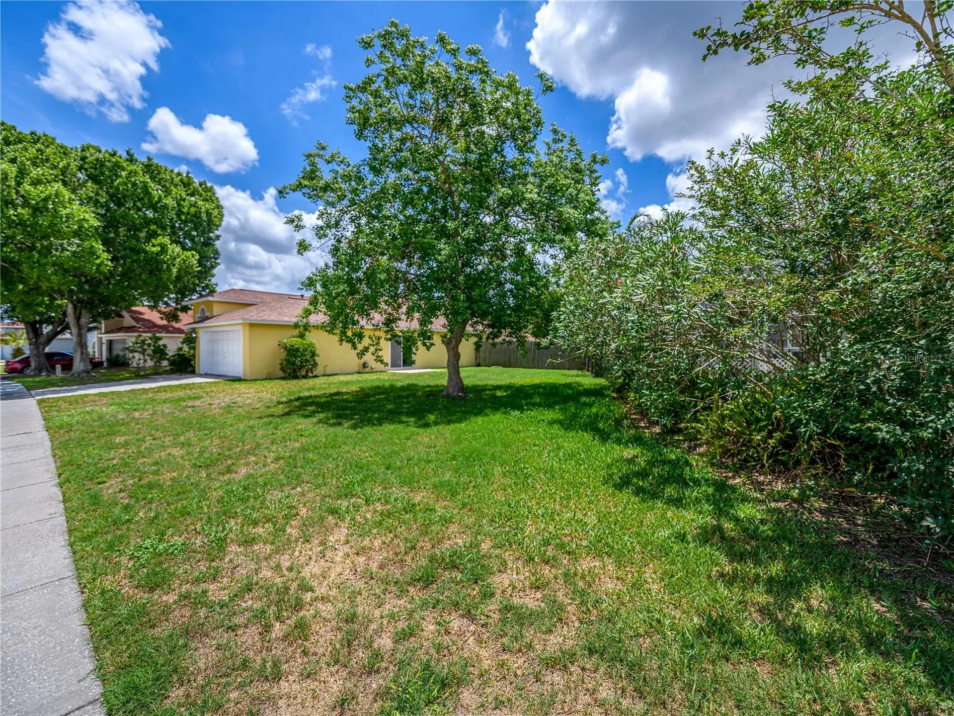 1407 Wakefield Drive Brandon FL 33511