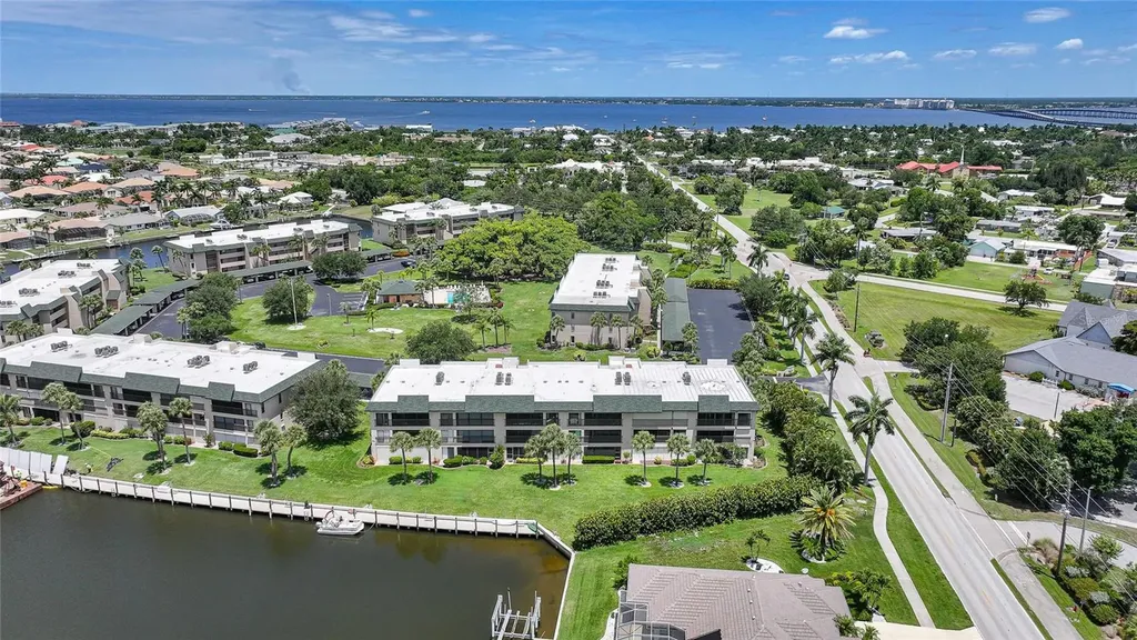 601 Shreve Street Punta Gorda FL 33950