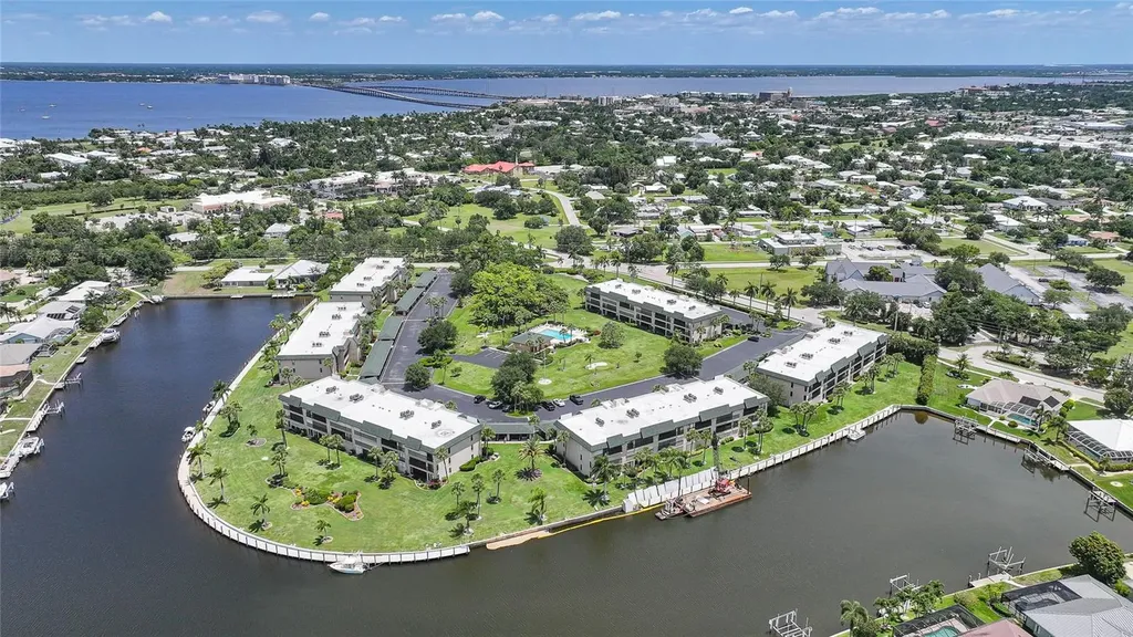 601 Shreve Street Punta Gorda FL 33950