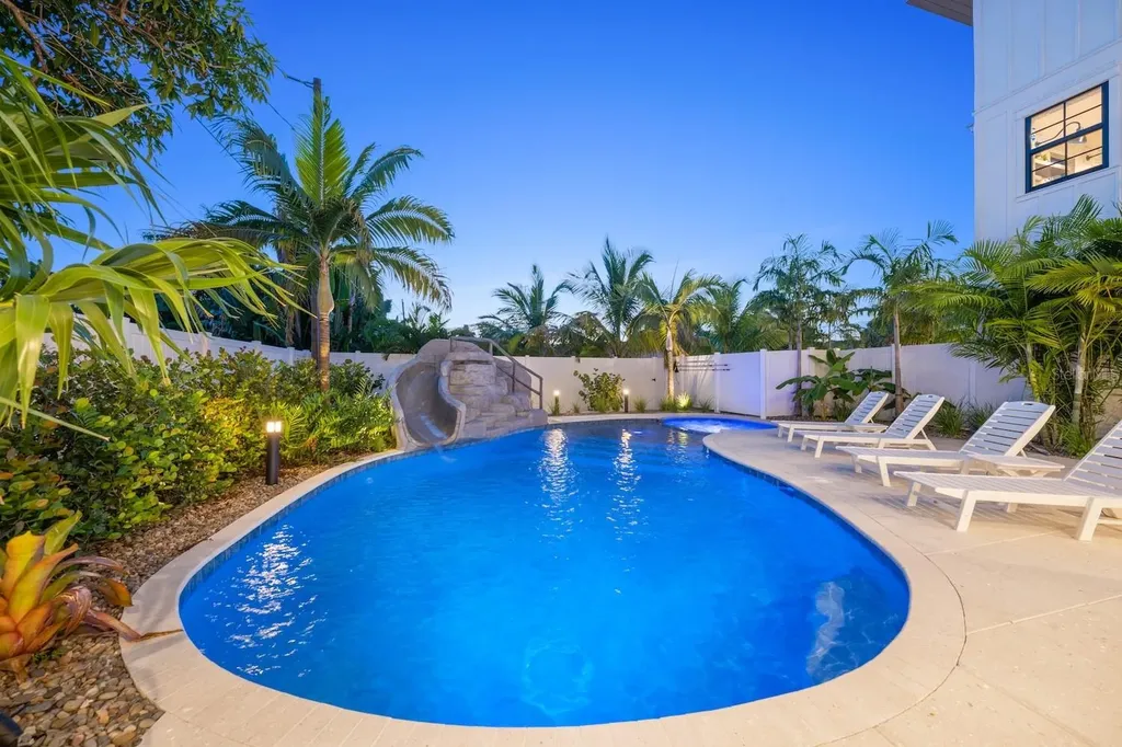 6910 Midnight Pass Road Sarasota FL 34242