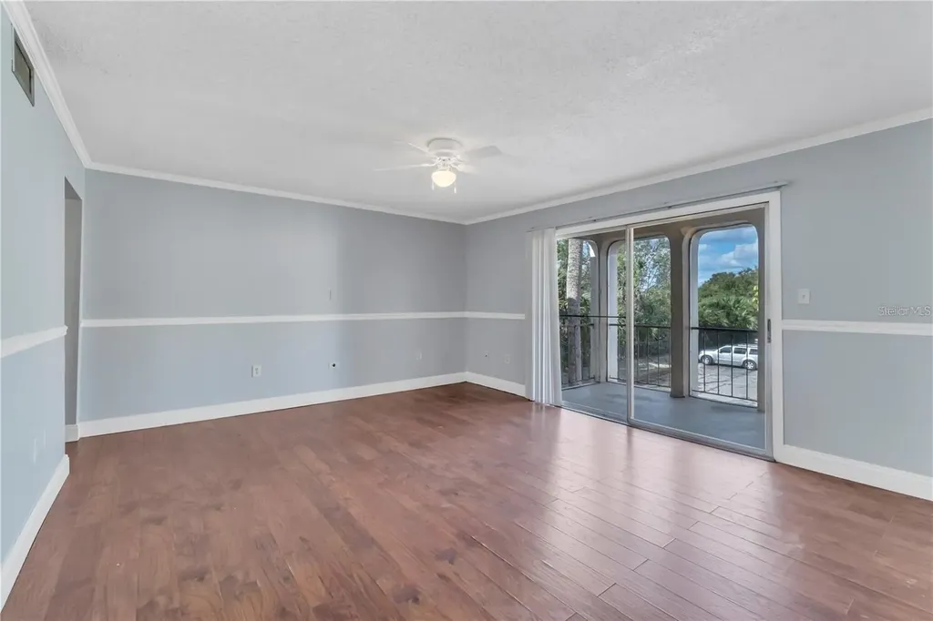 542 Orange Drive Altamonte Springs FL 32701